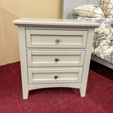 Moe Gray 2-Drawer Nightstand