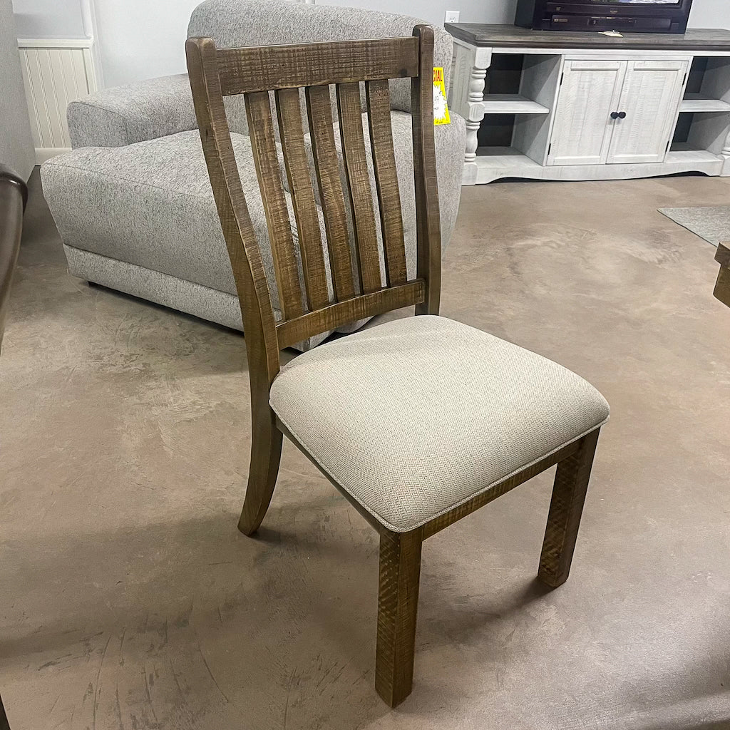 Grindleburg discount dining chair