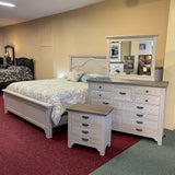 Bungalow King Mantel Bed
