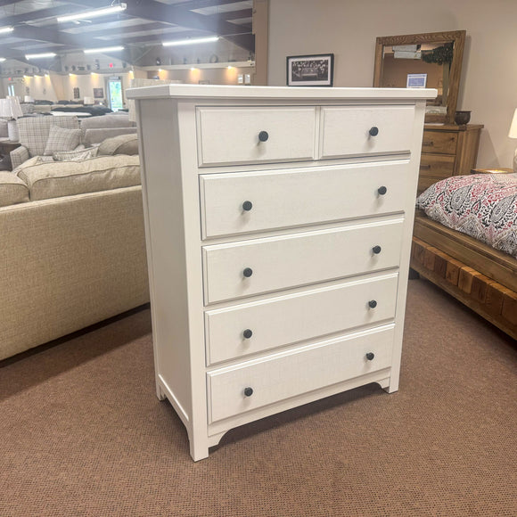 Cool Farmhouse Chest