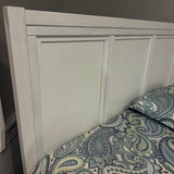 Cool Farmhouse Queen Storage Bed