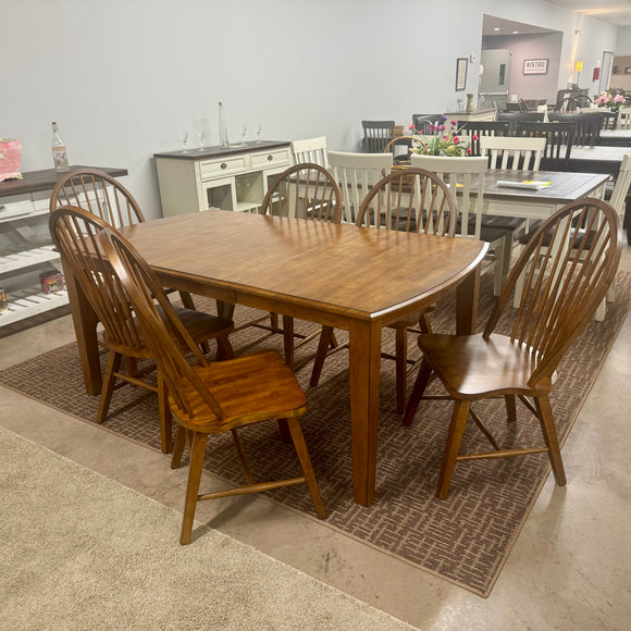 Windsor Table & 6 Chairs