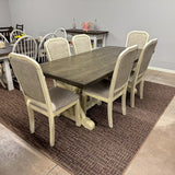 Willowrun Table & 6 Chairs