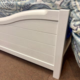 Cool Farmhouse Queen Bed