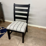 Breckington Table & 6 Chairs