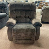 Rake Expreso Big Mans Wallsaver Recliner