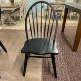 Heartland Rectangular Table & 8 Chairs